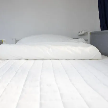 Ocean\'S Guesthouse - Foreigners Only